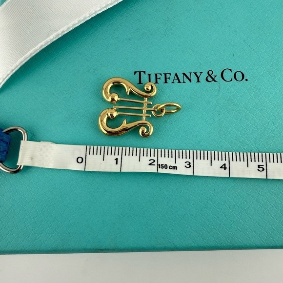 RARE Tiffany & Co. Lyre Harp Charm Pendant in 18k Yellow Gold 4.8g - Picture 6 of 7